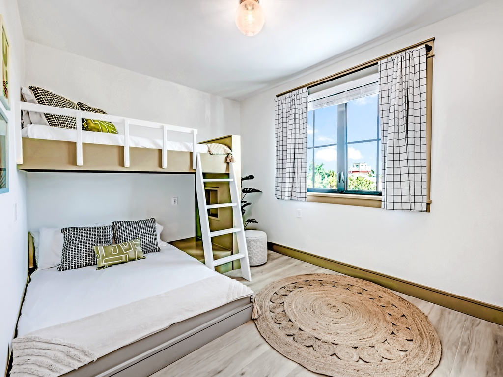 Fourth Bedroom - Twin/Full Bunk