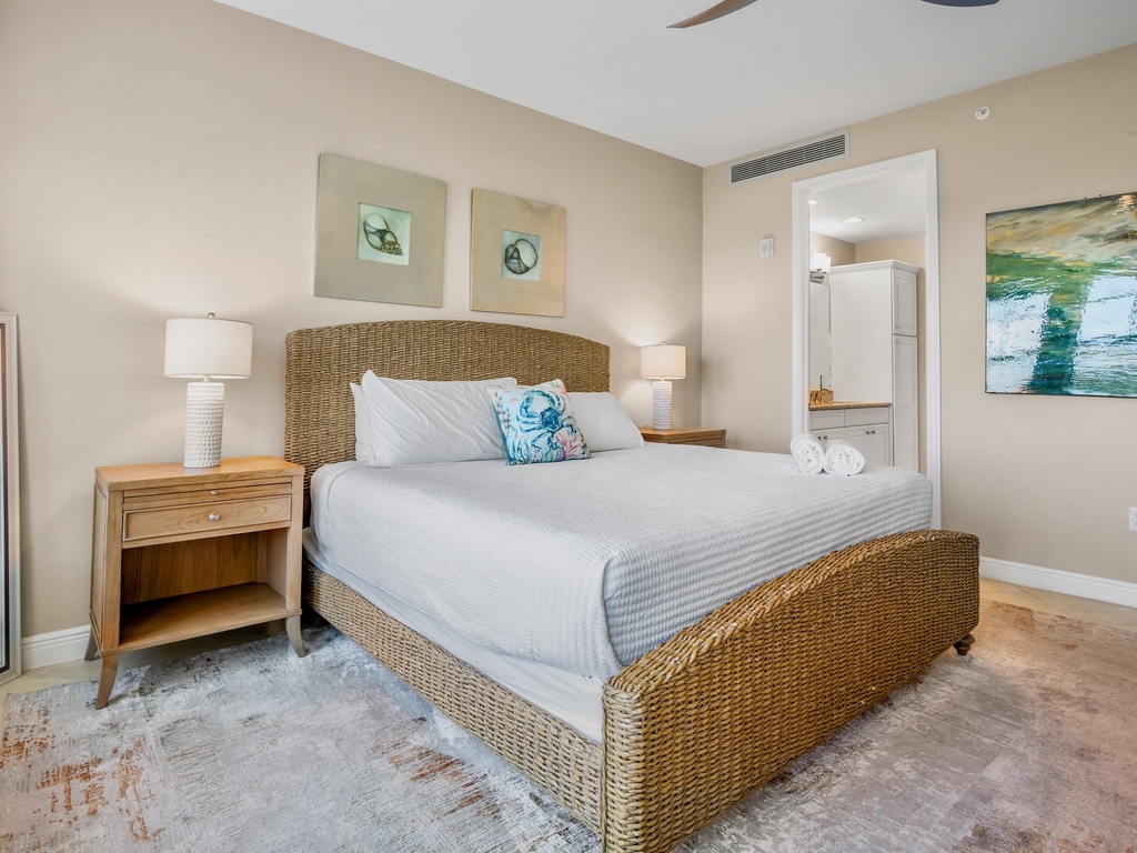 Primary Bedroom, King bed