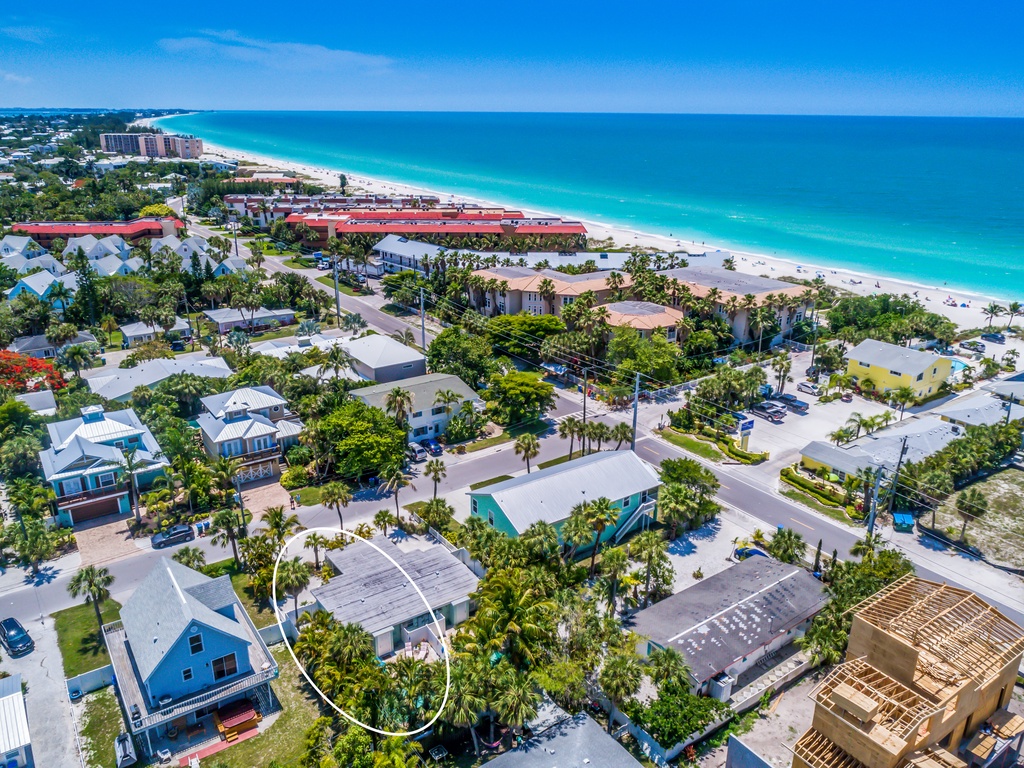 Short Walk to the Beaches