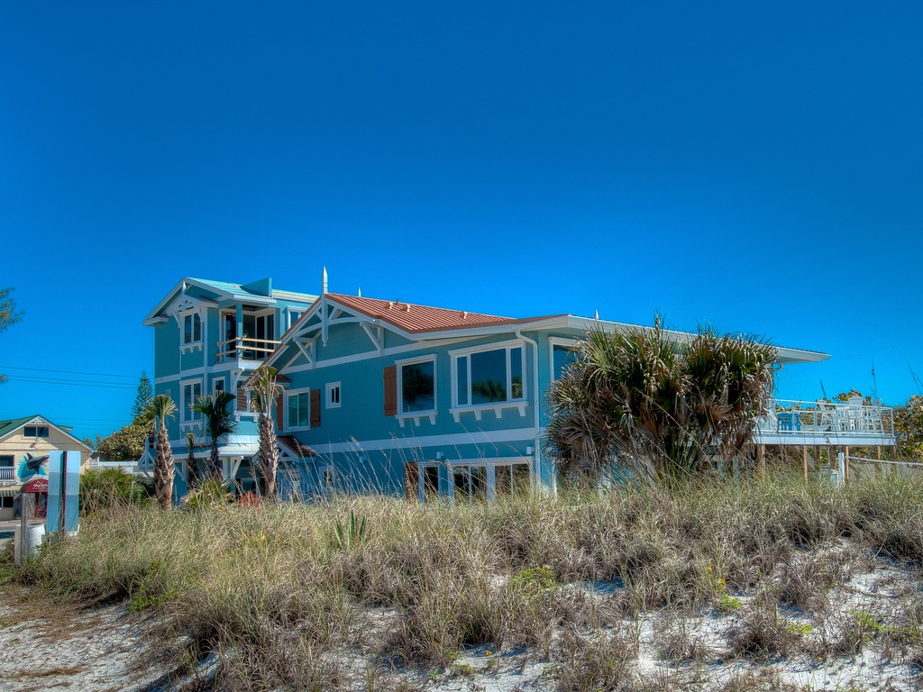 Steps to the Beach