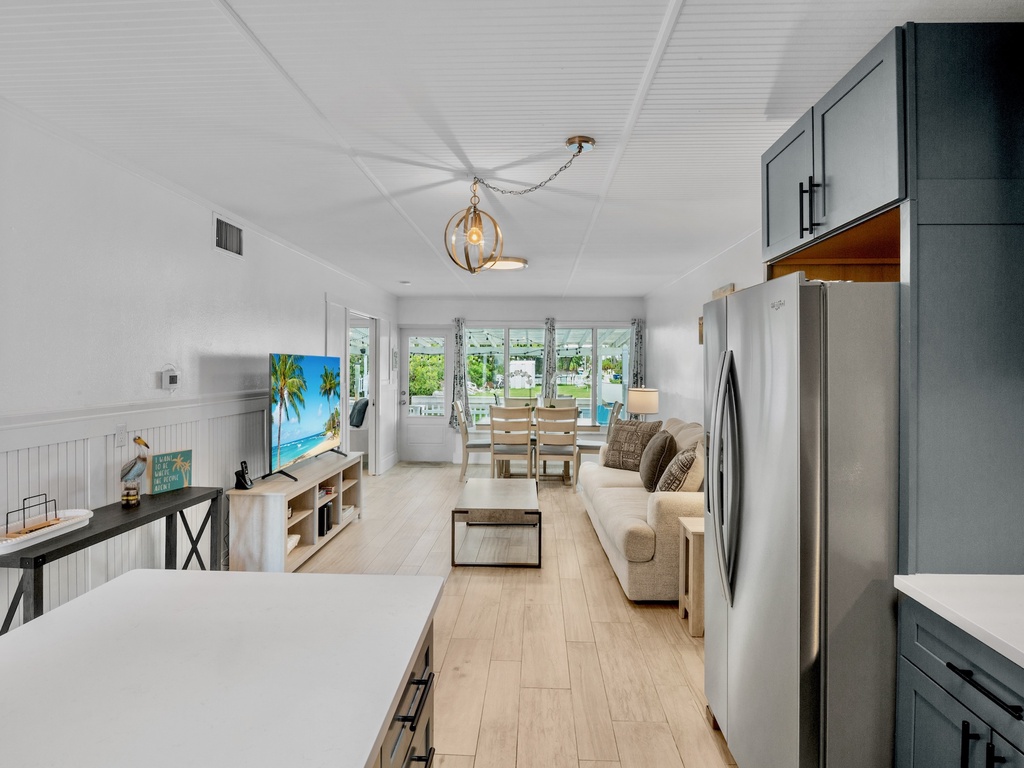 Spacious Living Room and Kitchen