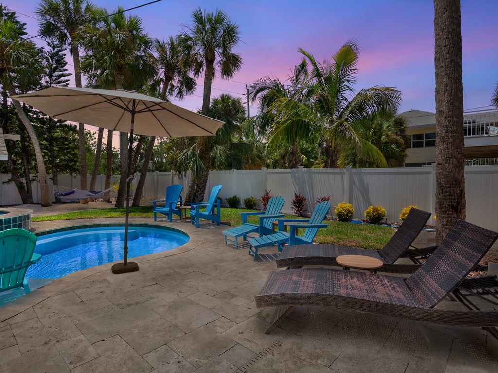 Poolside Loungers, Seating