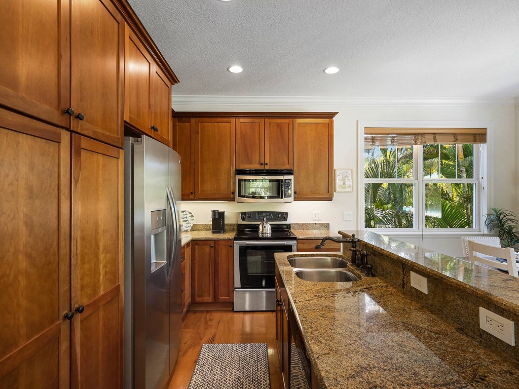 Kitchen With Appliances