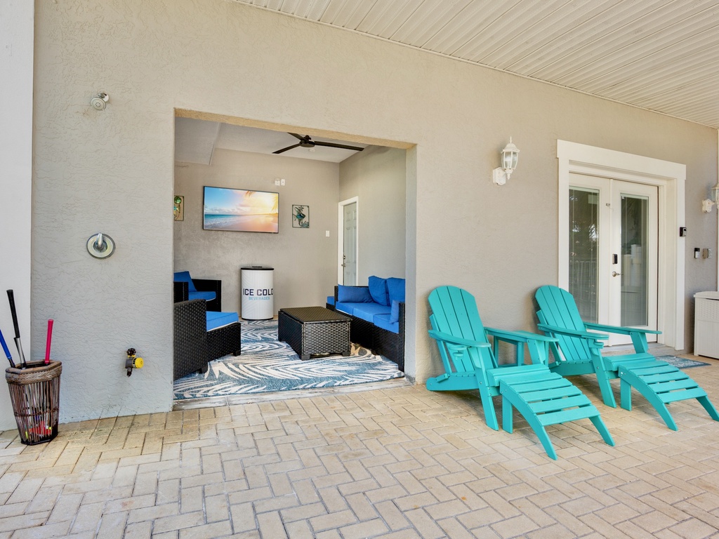 Private patio with covered lounge area