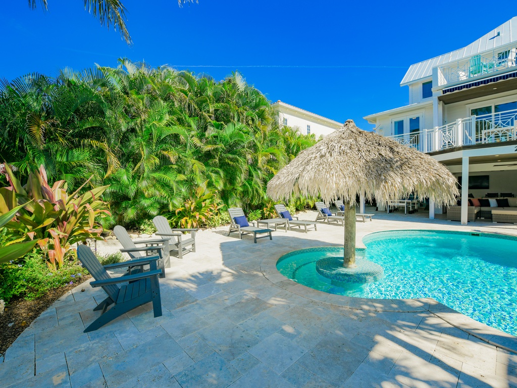 Serenity Beach - AMI Locals