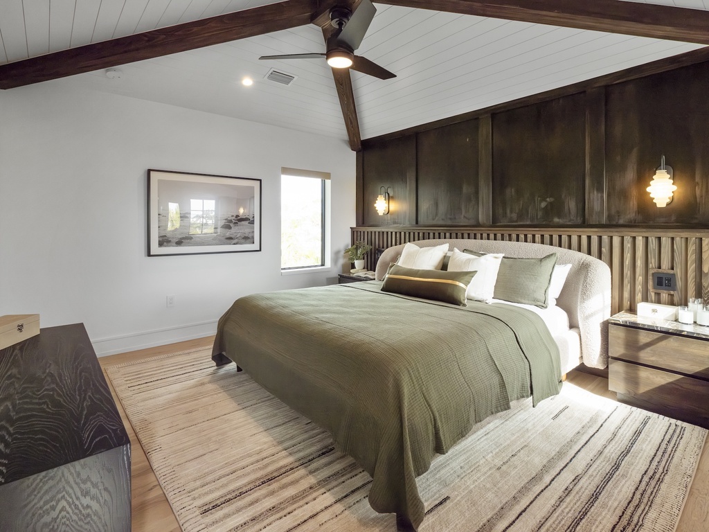 Primary Bedroom, King