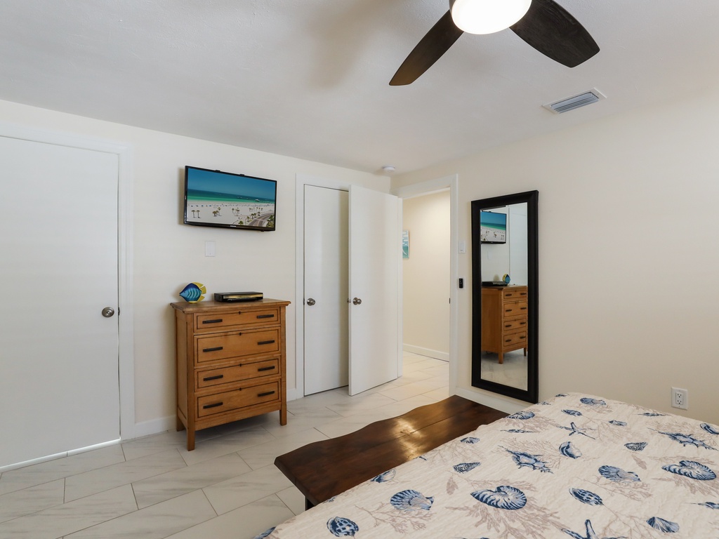 Primary Bedroom - King