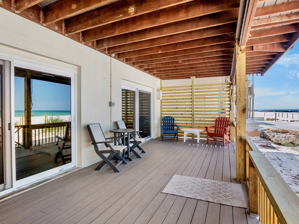 Gulf Front Deck with Covered Seating