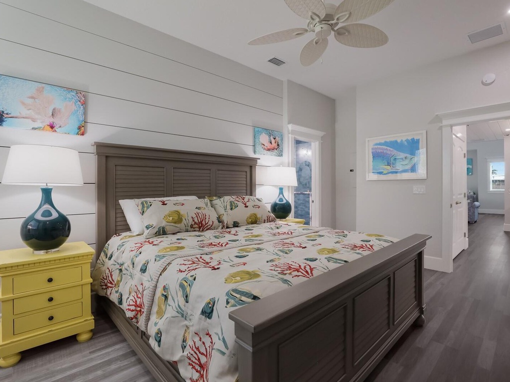 Second Bedroom, King bed