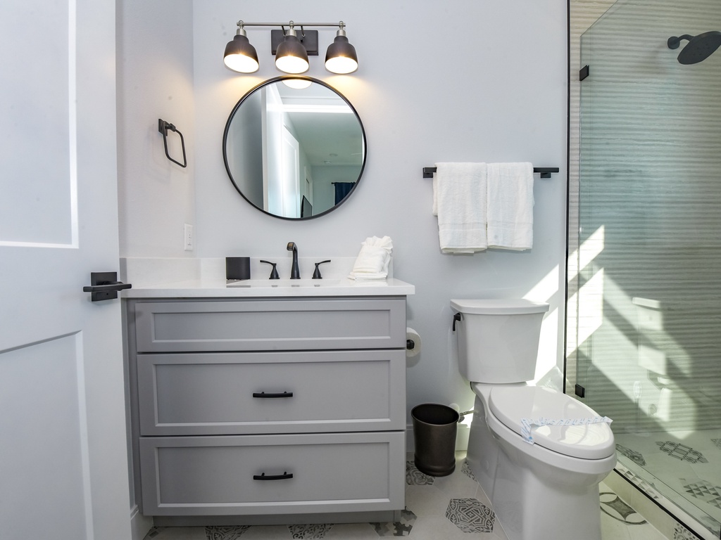 Fifth Bathroom, Ensuite