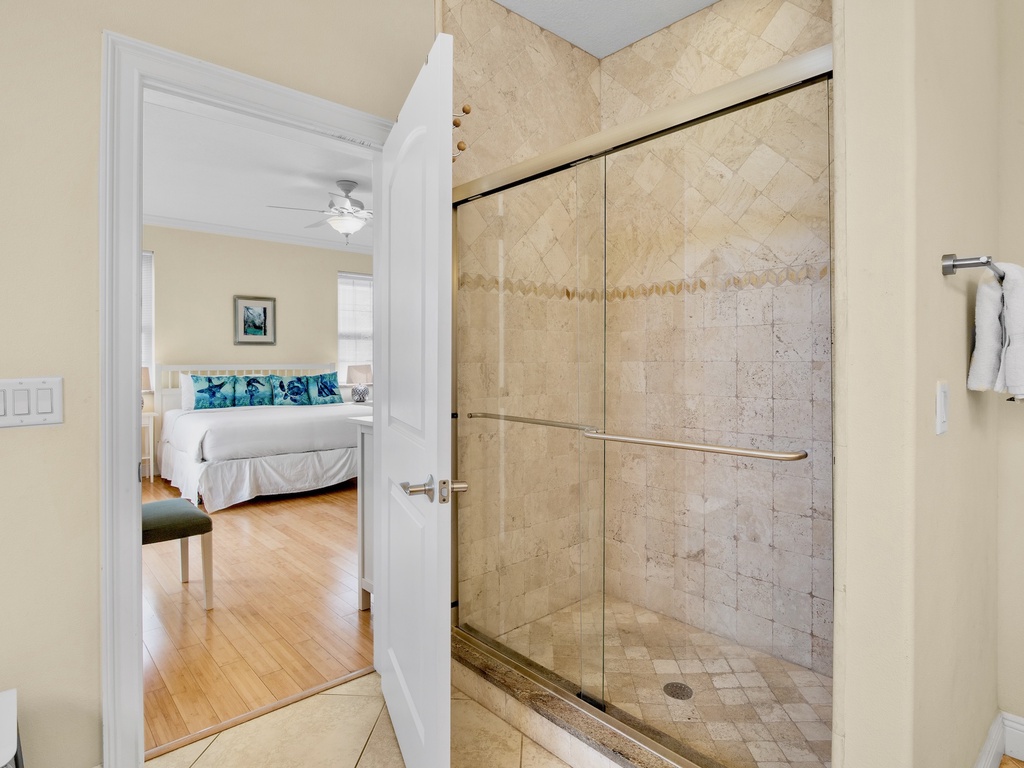 Primary Bathroom, Ensuite