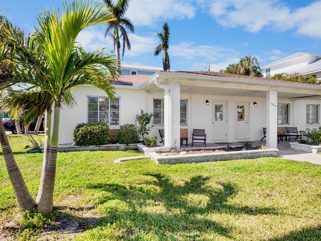 Front of House -Starfish Cove B