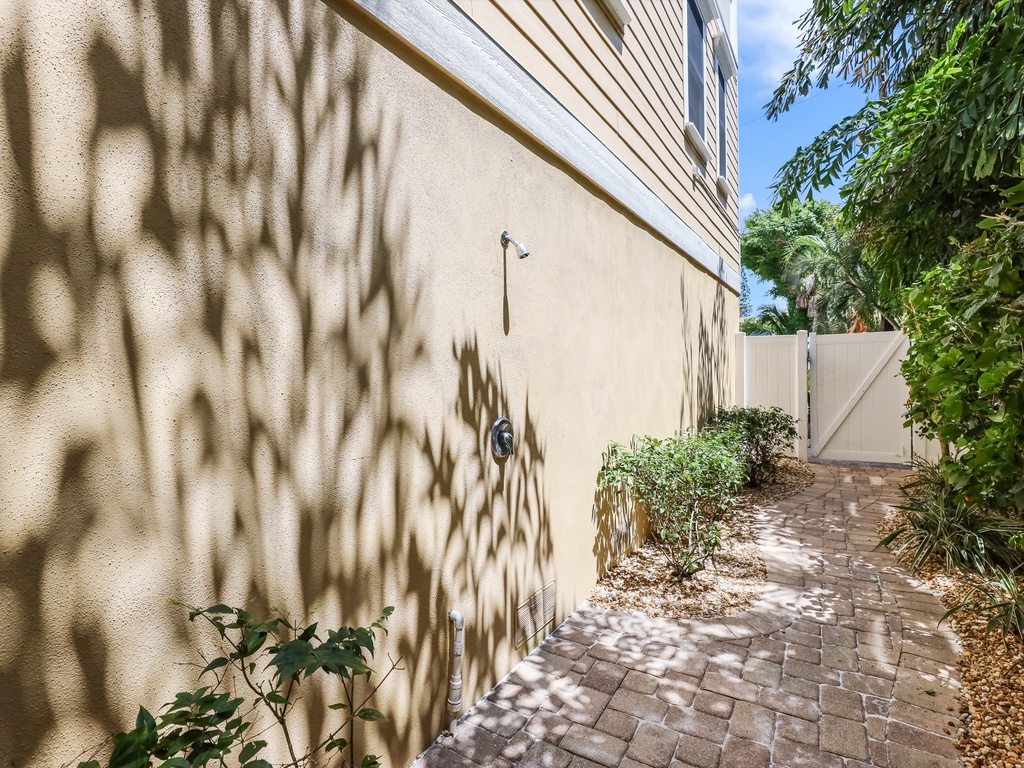 Overhead Rain-Style Shower Setup