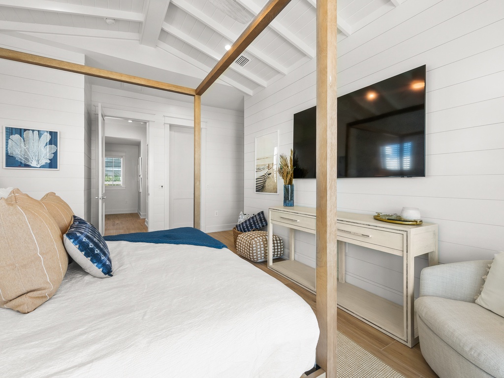 Primary Bedroom, King