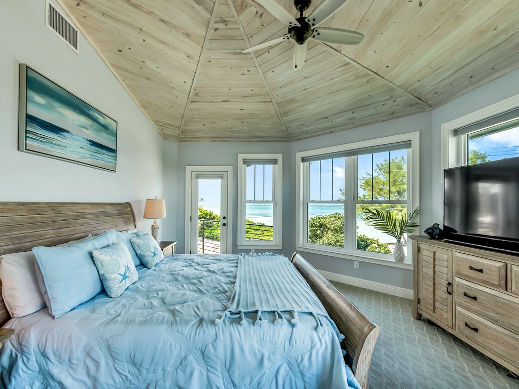 Primary Bedroom, King