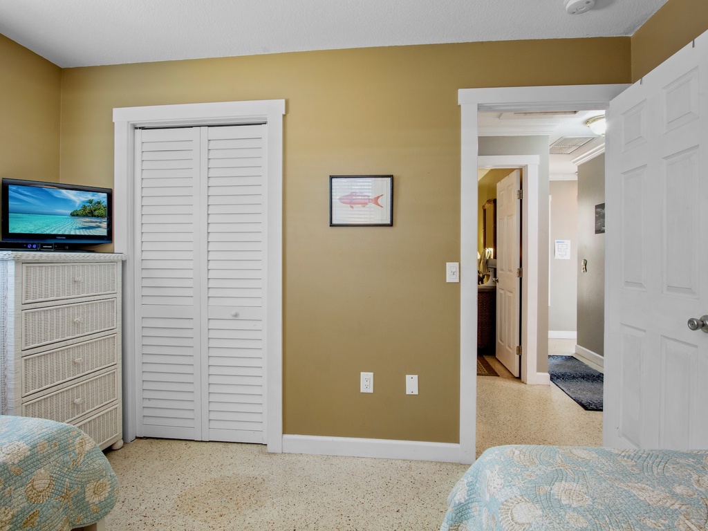 Second Bedroom, Two Twins