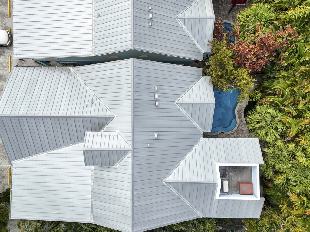 Social Nest by Anna Maria Island Accommodations