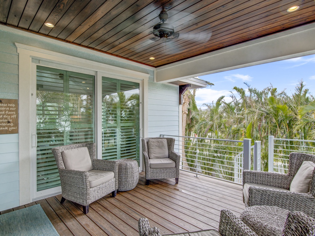 Balcony, Lounge Area