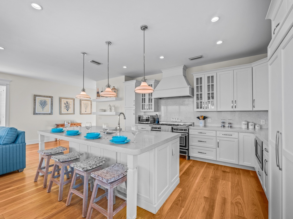 Kitchen island with spacious countertop