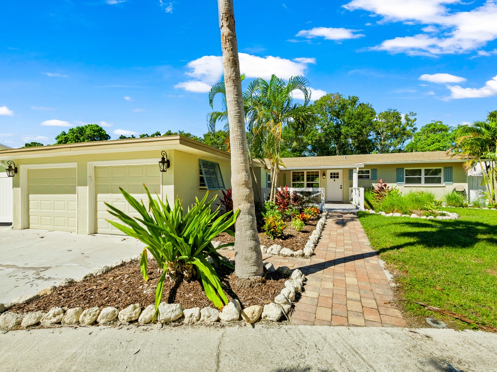 A Piece of Paradise by AMI Locals