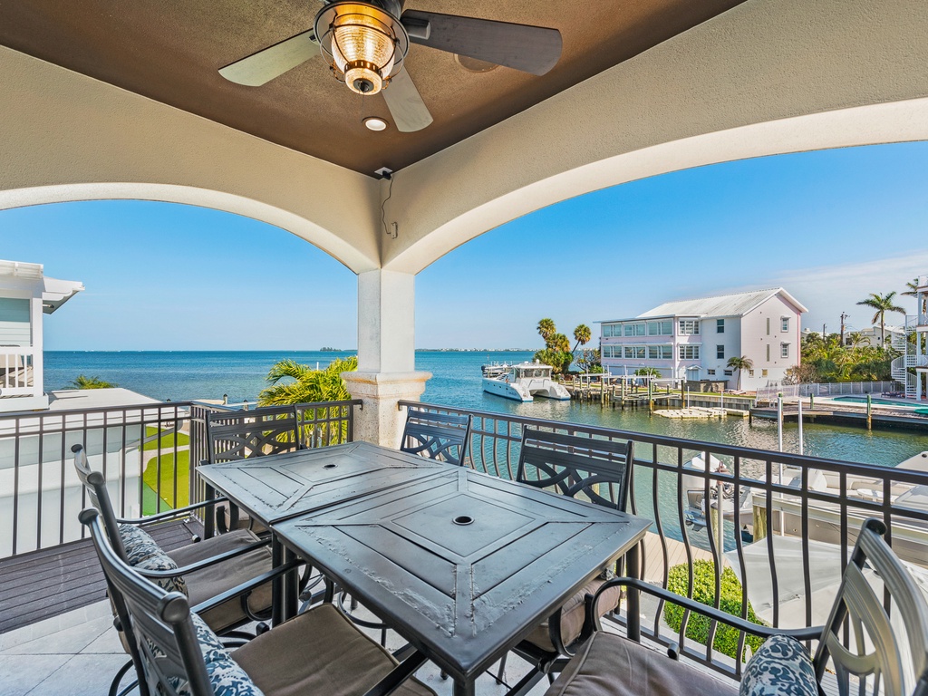 Balcony, Dining Area
