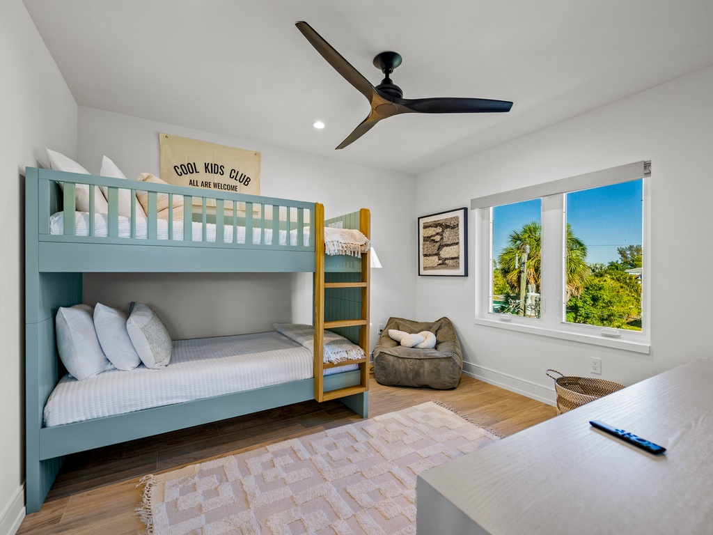 Fourth Bedroom - Twin/Twin Bunk