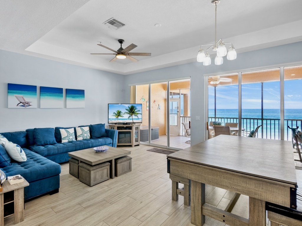 Living Area, Dining Area