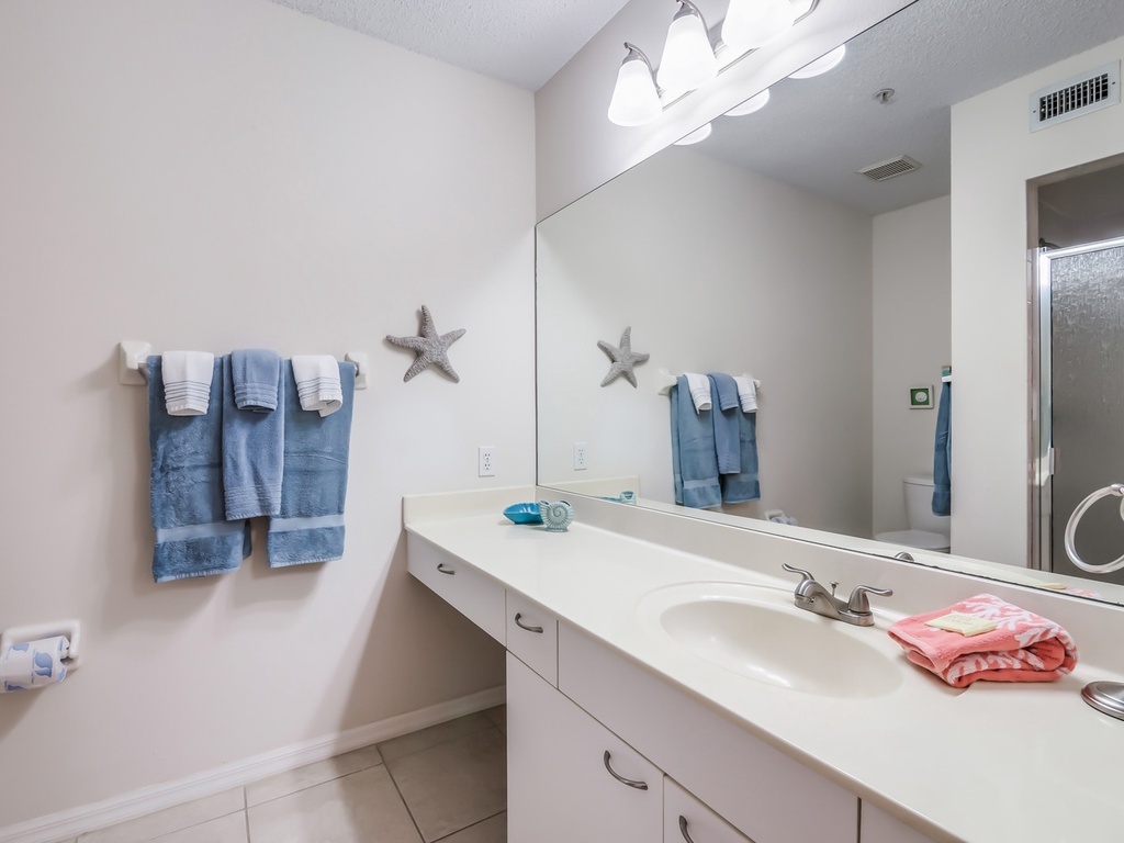 Primary Bedroom, Ensuite