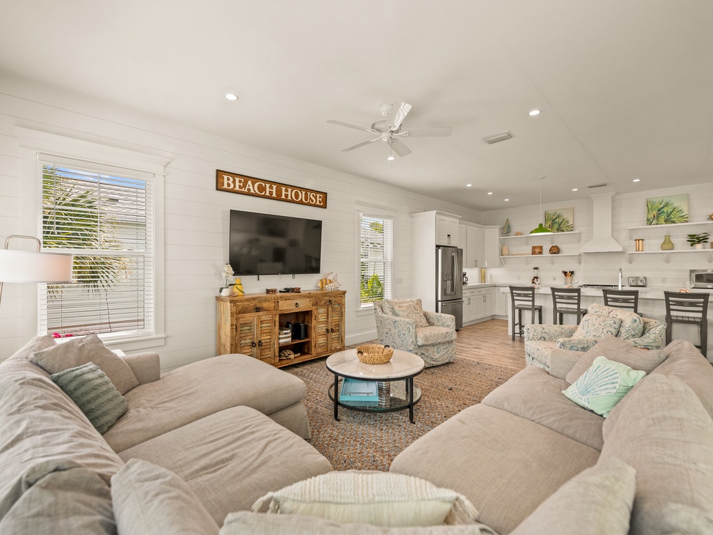 Main Floor Living Area