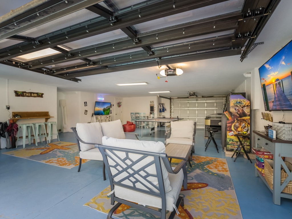 Game Room with Seating