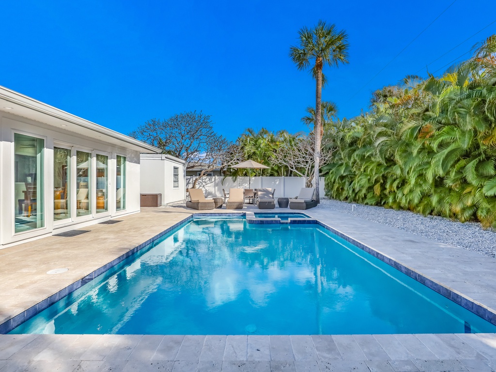 Private Pool and Spa