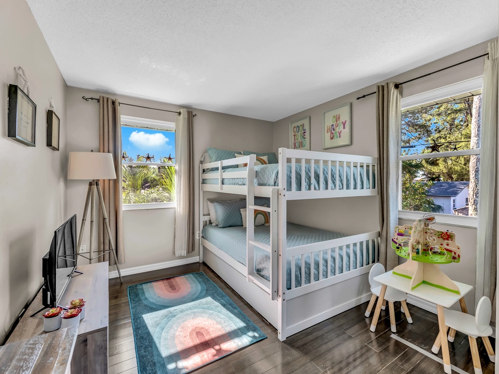 Primary Bedroom - Full/Full Bunk