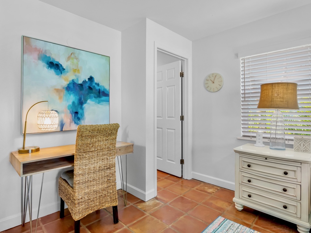 Primary Bedroom, Workspace