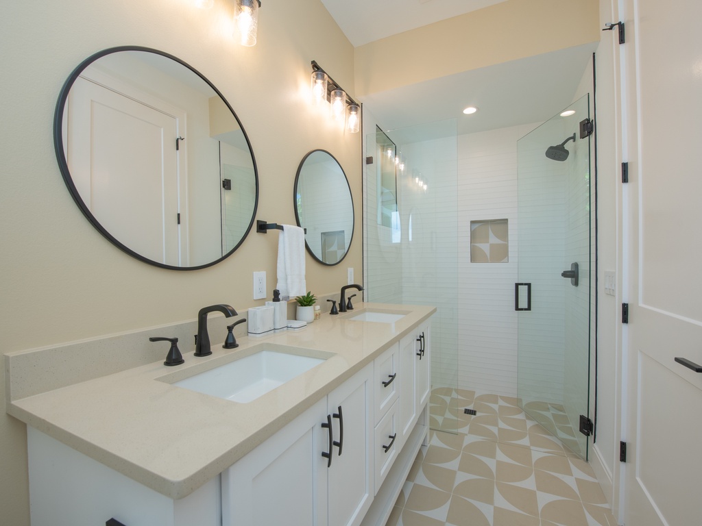 Second Bathroom - Ensuite