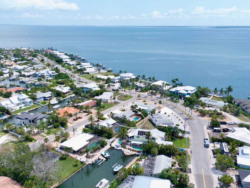 Retreat Royale by Anna Maria Island Accommodations