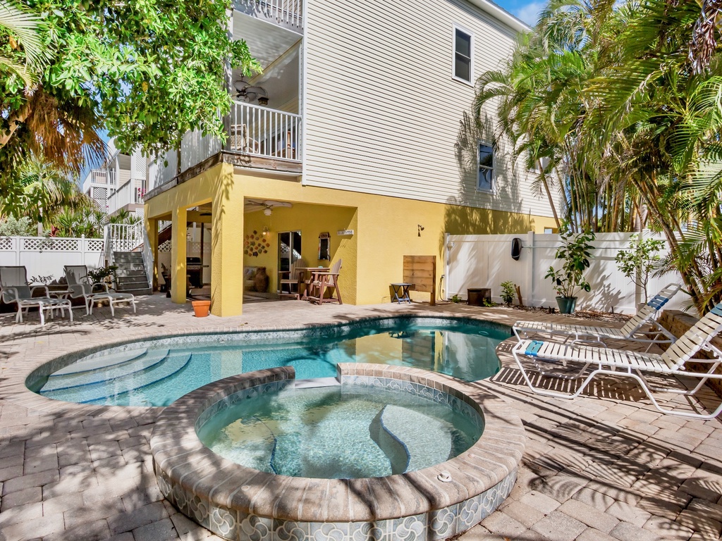 Private Pool and Spa