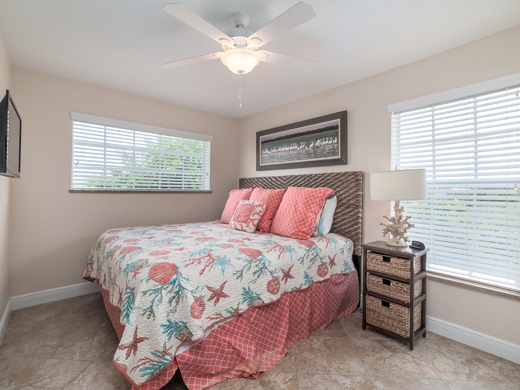 Second Bedroom, King bed