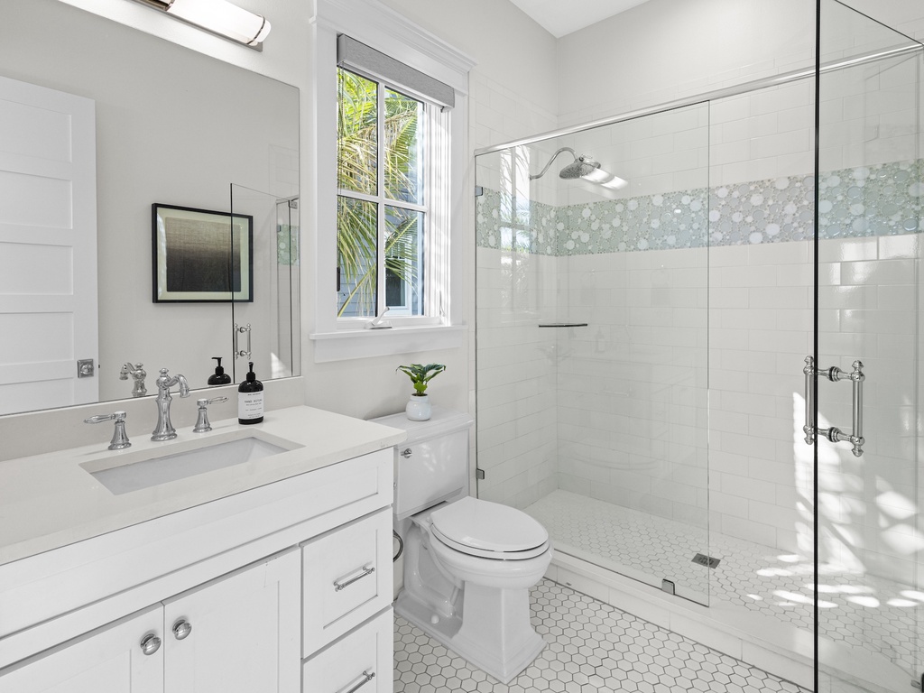 Third Bedroom, Ensuite