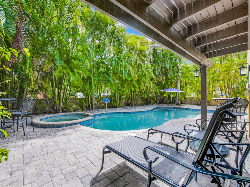 Private Pool and Spa