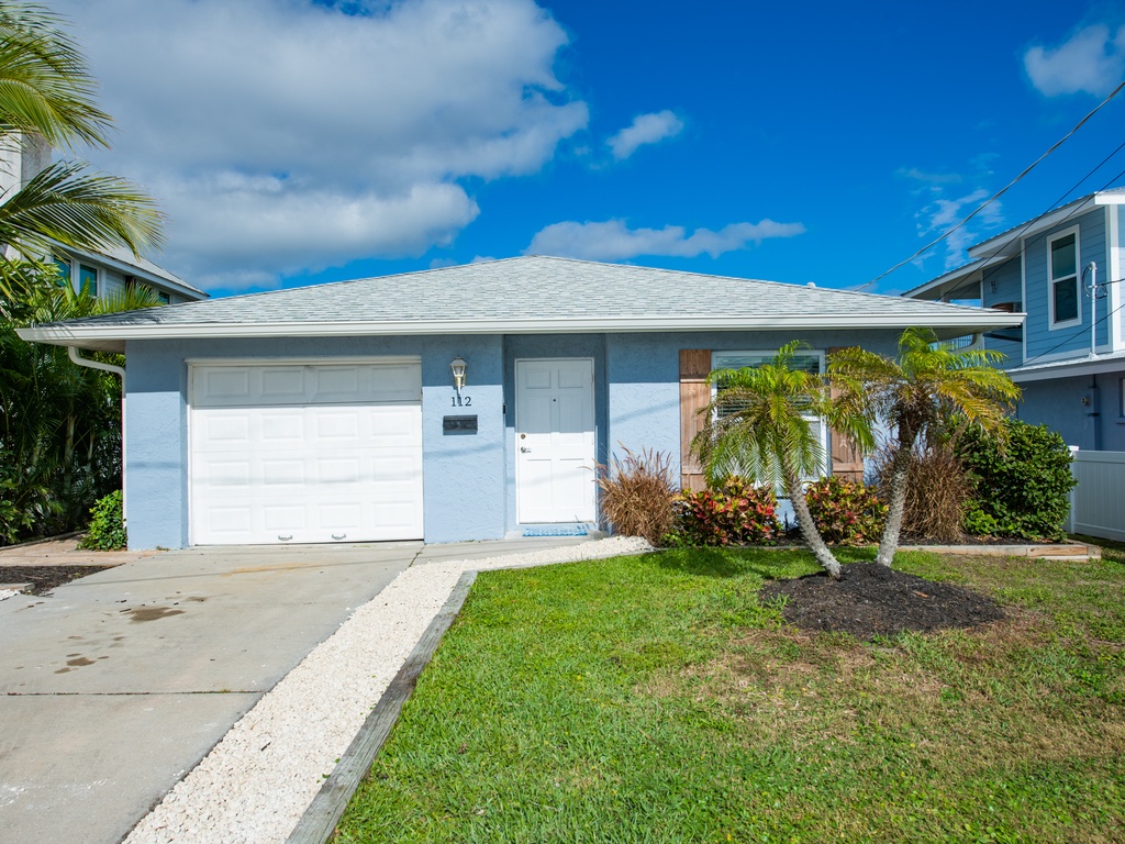 Bay 2 Beach Too by AMI Locals