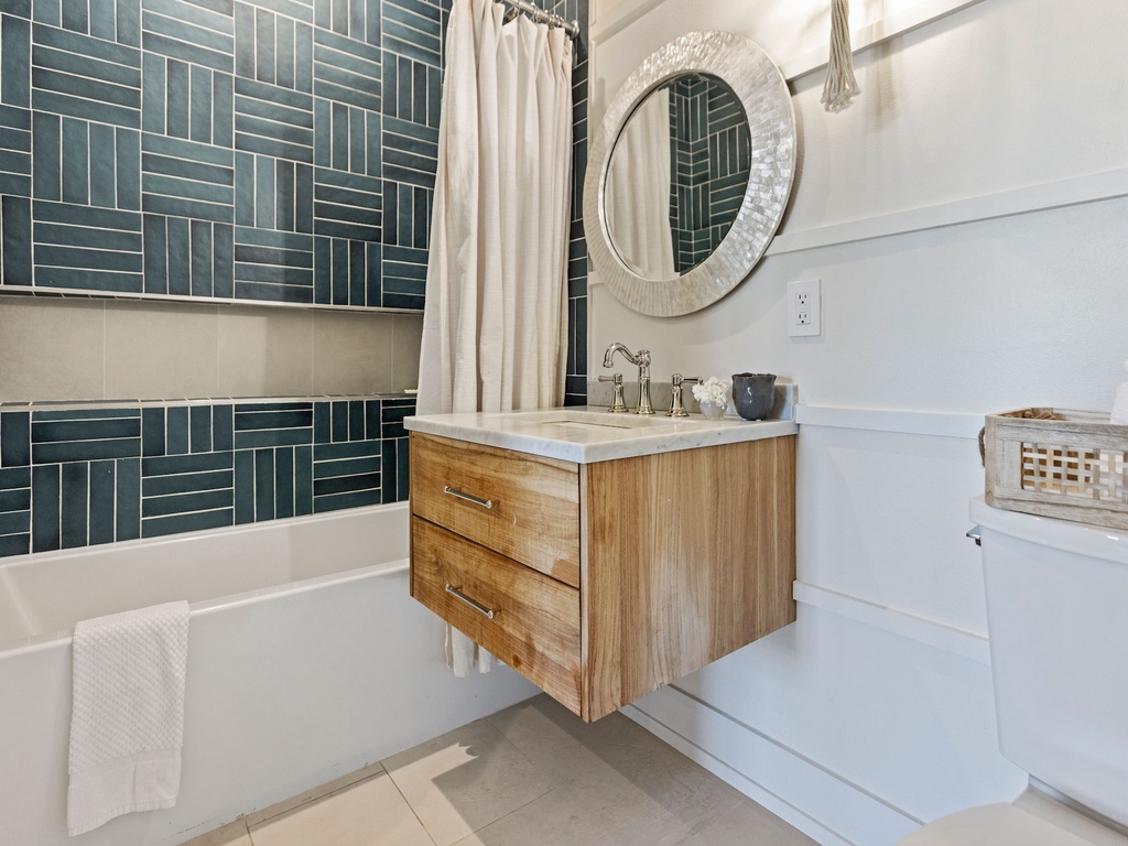 Fourth Bathroom, Ensuite