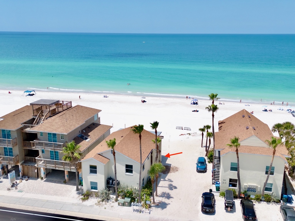 Beachfront Condo - Capri Condo A by Anna Maria Vacations