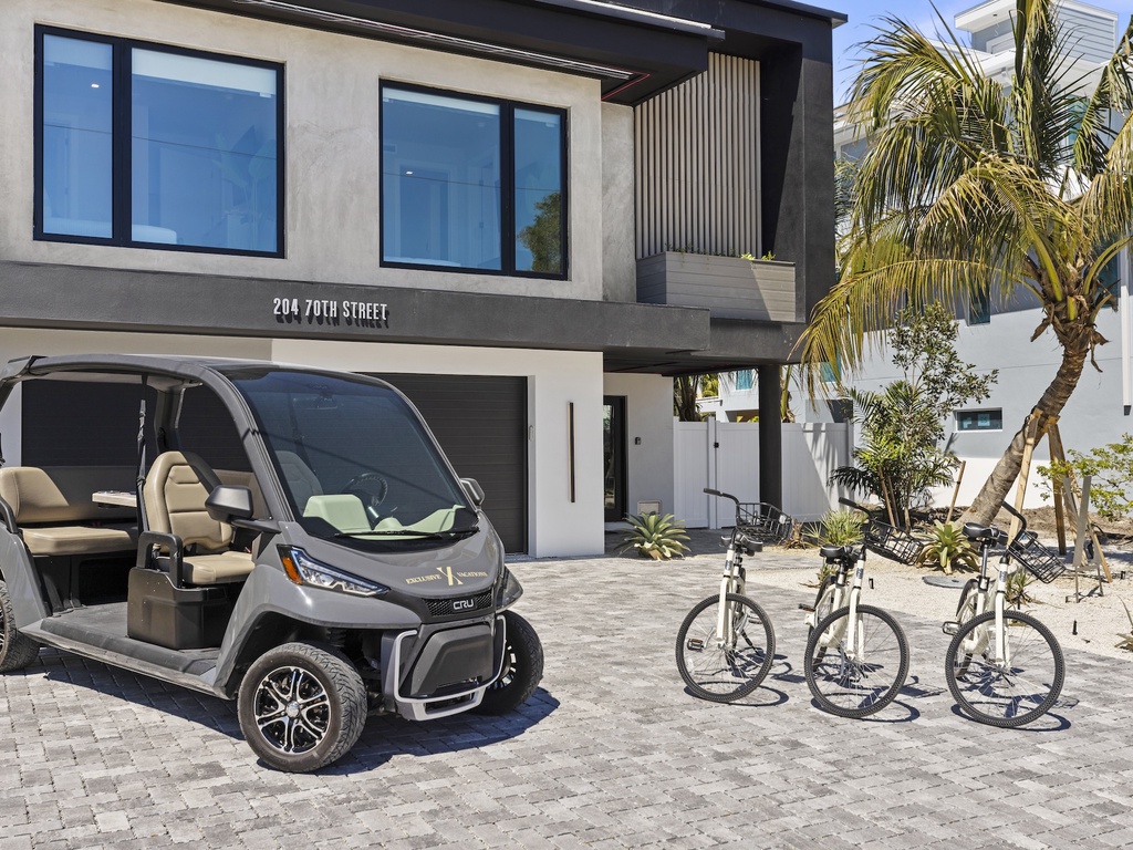 Golf Cart and Beach Bikes Included