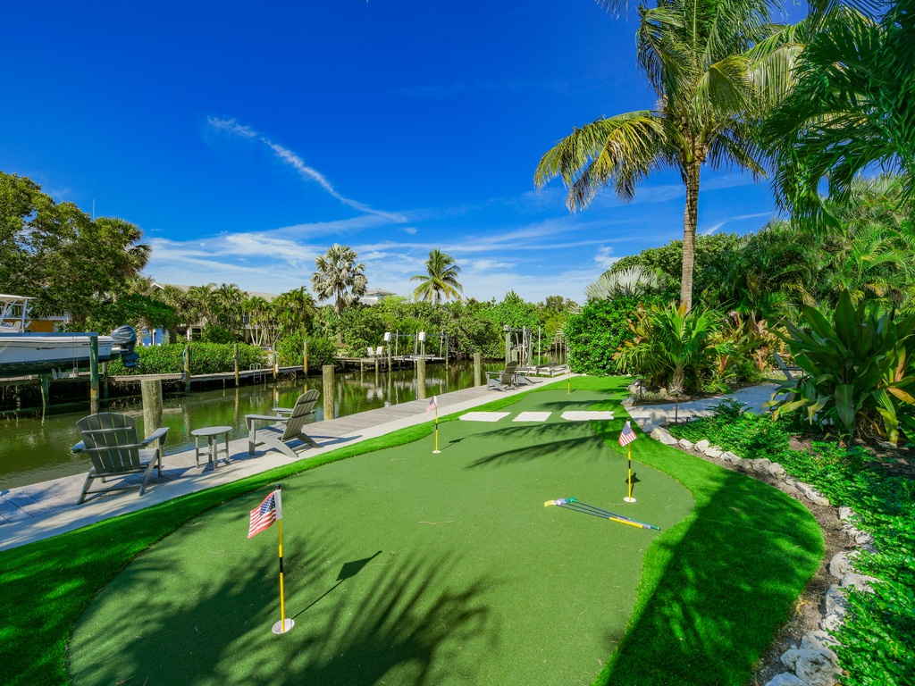 Serenity Beach - AMI Locals