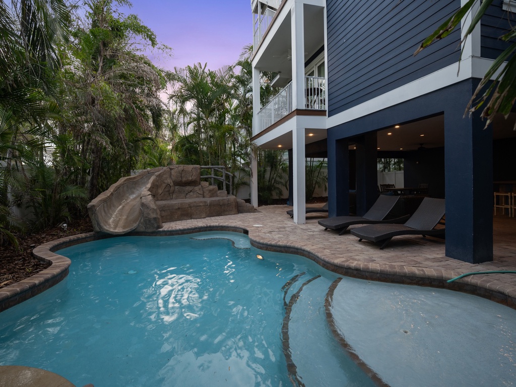 Private Pool, Water Slide