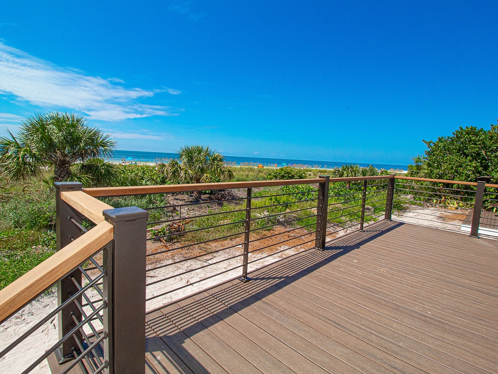 Direct beachfront location on Anna Maria Island