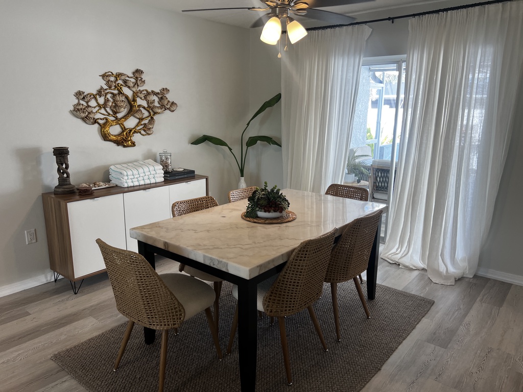 Mermaid Dreams-AMI Locals