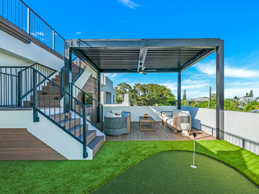 Private Backyard and Putting Green