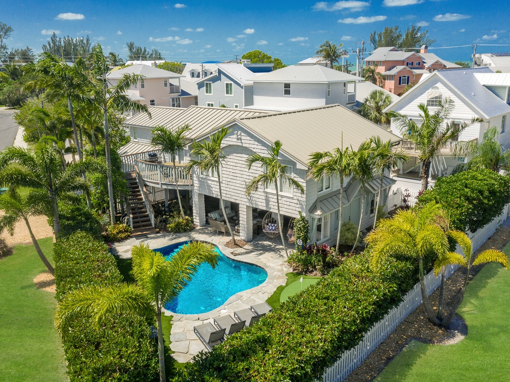 High view of the pool