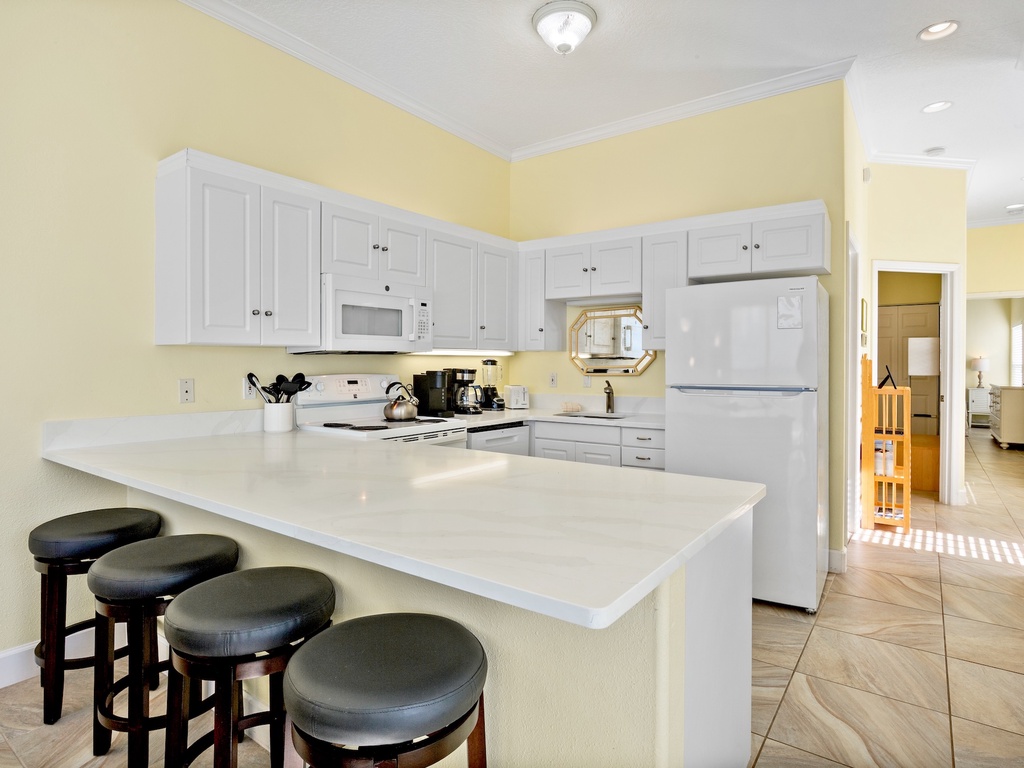 Kitchen island with spacious countertop